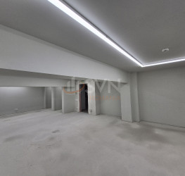 Spatiu comercial with outdoor parking included Bucuresti/Calea Victoriei