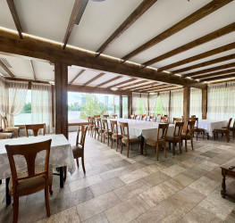 Spatiu comercial with outdoor parking included Bucuresti/Floreasca