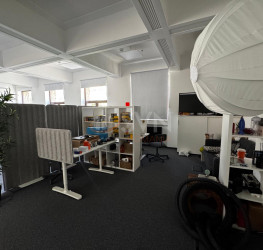 Spatiu comercial with outdoor parking included Bucuresti/Dudesti