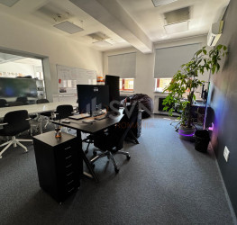 Spatiu comercial with outdoor parking included Bucuresti/Dudesti