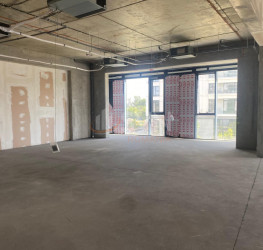 Spatiu comercial with outdoor parking included Bucuresti/Cotroceni