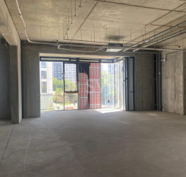 Spatiu comercial with outdoor parking included Bucuresti/Cotroceni