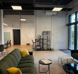 Spatiu comercial with outdoor parking included Bucuresti/13 Septembrie