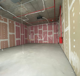 Spatiu comercial with outdoor parking included Bucuresti/Cotroceni