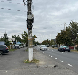 Spatiu comercial with outdoor parking included Dambovita/Est