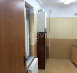 Spatiu comercial with outdoor parking included Bucuresti/Cotroceni