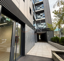 Spatiu comercial with outdoor parking included Bucuresti/Cotroceni