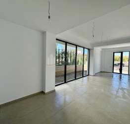 Spatiu comercial with outdoor parking included Bucuresti/Pipera