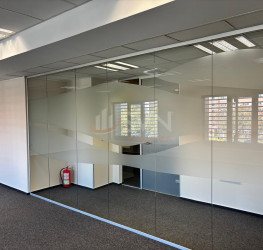 Spatiu comercial with outdoor parking included Bucuresti/Grozavesti