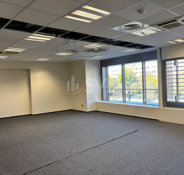 Spatiu comercial with outdoor parking included Bucuresti/Grozavesti