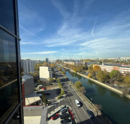 Spatiu comercial with outdoor parking included Bucuresti/Grozavesti