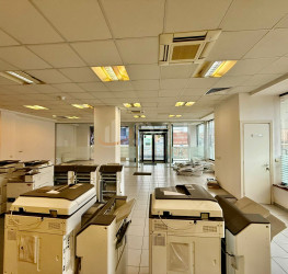 Spatiu comercial with outdoor parking included Bucuresti/Chitila