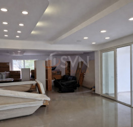 Spatiu comercial with outdoor parking included Bucuresti/Theodor Pallady