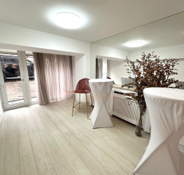 Spatiu comercial with outdoor parking included Bucuresti/Primaverii