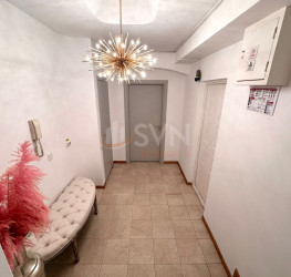 Spatiu comercial with outdoor parking included Bucuresti/Primaverii