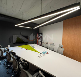 Spatiu comercial with outdoor parking included Bucuresti/P-ta Universitatii