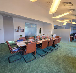 Spatiu comercial with outdoor parking included Bucuresti/P-ta Presei Libere