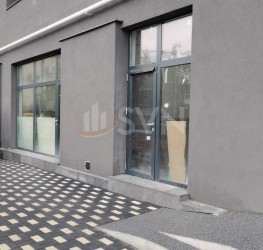 Spatiu comercial with outdoor parking included Bucuresti/Mihai Bravu
