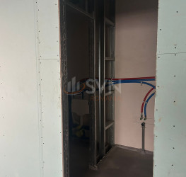 Spatiu comercial with outdoor parking included Bucuresti/Iancu Nicolae