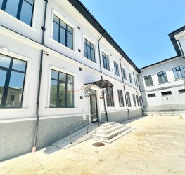 Spatiu comercial with outdoor parking included Bucuresti/Cismigiu