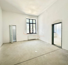 Spatiu comercial with outdoor parking included Bucuresti/Cismigiu