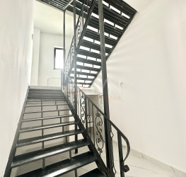 Spatiu comercial with outdoor parking included Bucuresti/Cismigiu