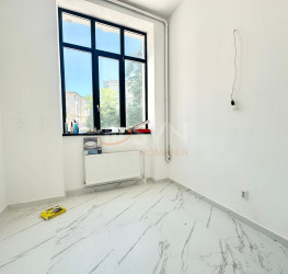 Spatiu comercial with outdoor parking included Bucuresti/Cismigiu