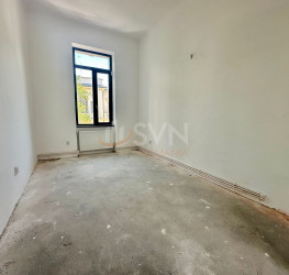 Spatiu comercial with outdoor parking included Bucuresti/Cismigiu
