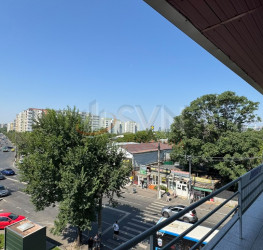 Spatiu comercial with outdoor parking included Bucuresti/Colentina