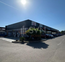 Spatiu comercial with outdoor parking included Ilfov/Odai