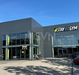Spatiu comercial with outdoor parking included Ilfov/Odai