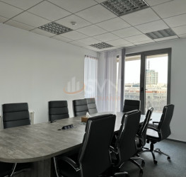 Spatiu comercial with underground parking included Bucuresti/Aviatorilor