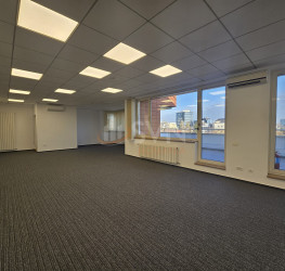 Spatiu comercial with underground parking included Bucuresti/Aviatorilor