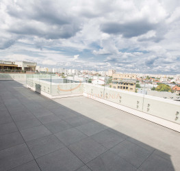 Spatiu comercial with underground parking included Bucuresti/Eminescu