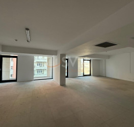 Spatiu comercial with underground parking included Bucuresti/Eminescu