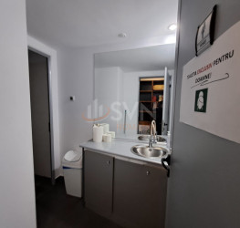 Spatiu comercial with underground parking included Bucuresti/Mosilor