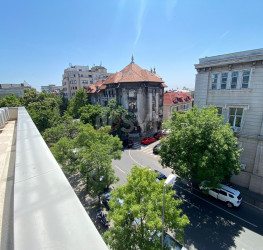 Spatiu comercial with underground parking included Bucuresti/Cismigiu