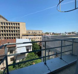 Spatiu comercial with underground parking included Bucuresti/Cismigiu