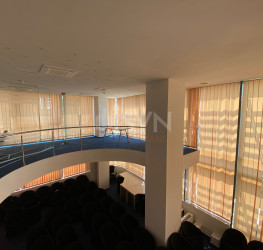 Spatiu comercial with underground parking included Bucuresti/Cismigiu