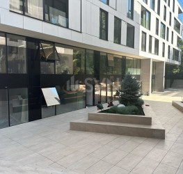 Spatiu comercial with underground parking included Bucuresti/Herastrau