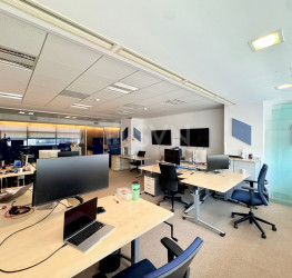 Spatiu comercial with underground parking included Bucuresti/Barbu Vacarescu