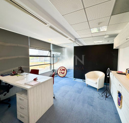 Spatiu comercial with underground parking included Bucuresti/Barbu Vacarescu