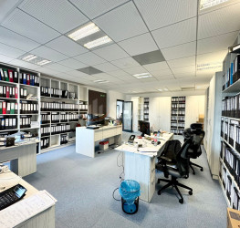 Spatiu comercial with underground parking included Bucuresti/Barbu Vacarescu