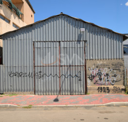 Spatiu comercial with underground parking included Bucuresti/23 August