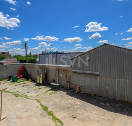 Spatiu comercial with underground parking included Bucuresti/23 August