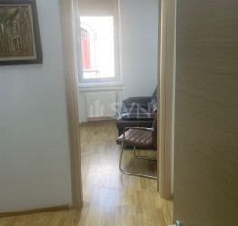 Spatiu comercial with underground parking included Bucuresti/Cismigiu