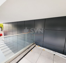 Spatiu comercial with underground parking included Bucuresti/Parcul Carol