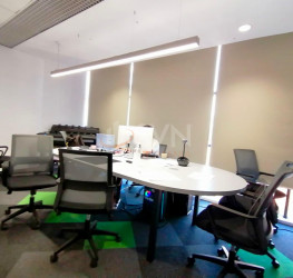 Spatiu comercial with underground parking included Bucuresti/Universitate