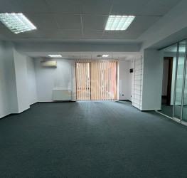 Spatiu comercial with underground parking included Bucuresti/Gara De Nord