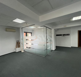 Spatiu comercial with underground parking included Bucuresti/Gara De Nord